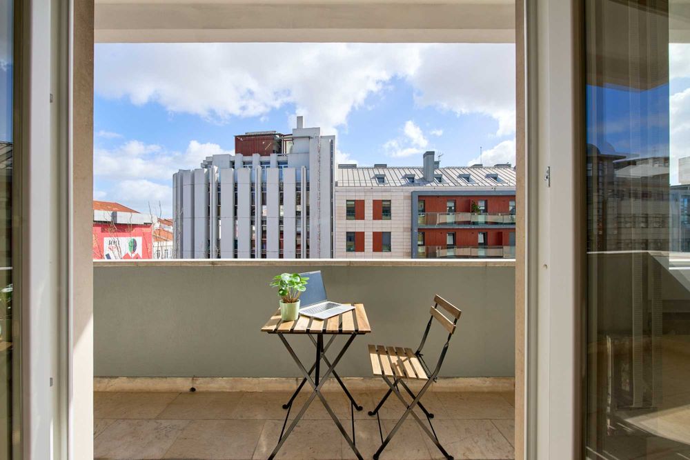 Sunny Balcony Room - Marquês Pombal Co-Living