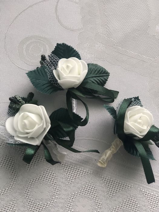 Весільні бутонєрки