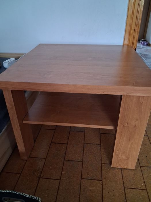 Ława kwadratowa stan bardzo dobry