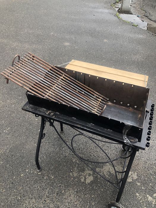 мангал ручної роботи