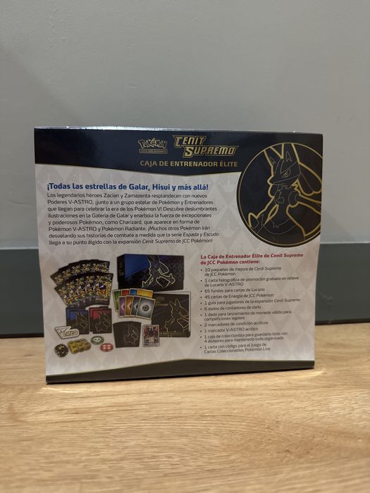 Pokémon TCG Sword & Shield Crown Zenith Elite Trainer Box (selada)