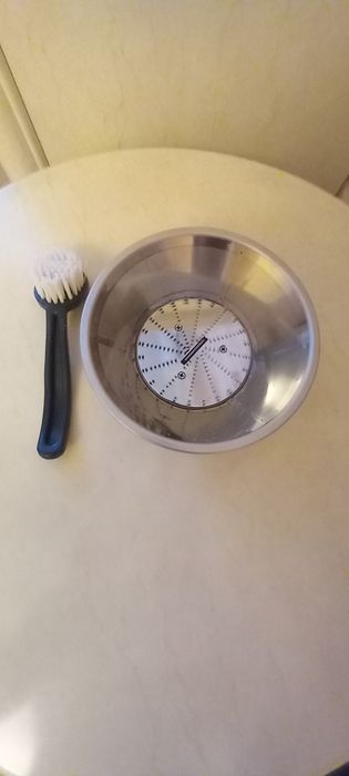 Соковитискач PHILIPS /HR1861/