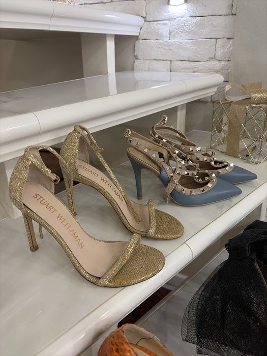 Кожна пара по 800 грн