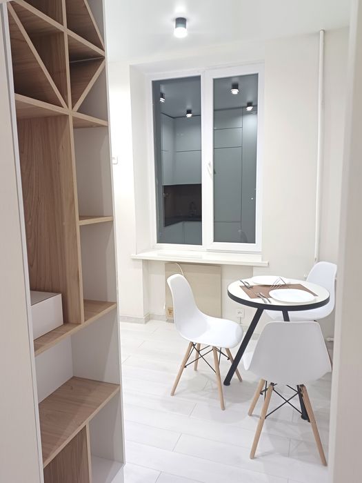 Сдам 2 кв.пр-ктСвободы с шикарным видом на сквер с фонтанами 20000 грн