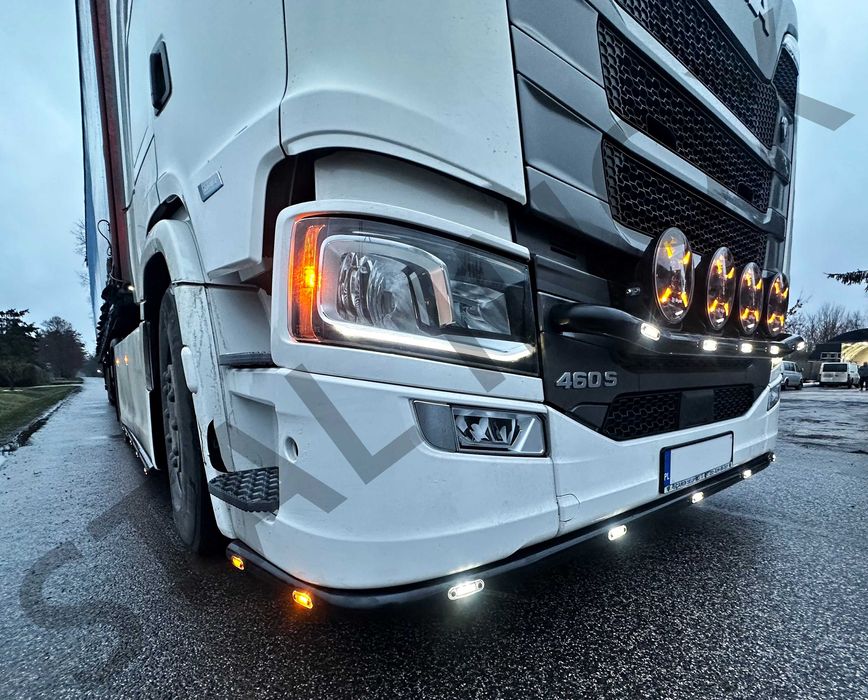 ORUROWANIE przednie na maskę Scania S / R malowane proszkowo