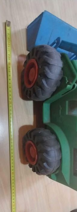 Brinquedo antigo fabricado em plástico