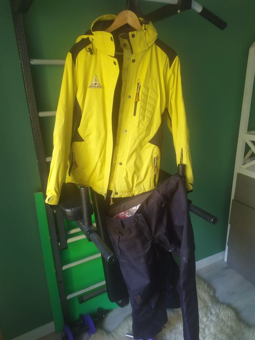 Горнолыжный костюм женский 38 размер