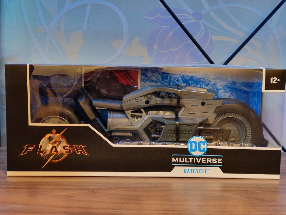 Фігурка Бетсайкл, Batcycle, Flash, DC Multiverse McFarlane