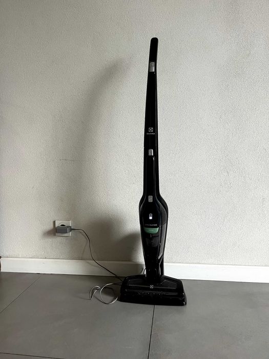 Odkurzacz bezprzewodowy electrolux bez kabla green ładowanie
