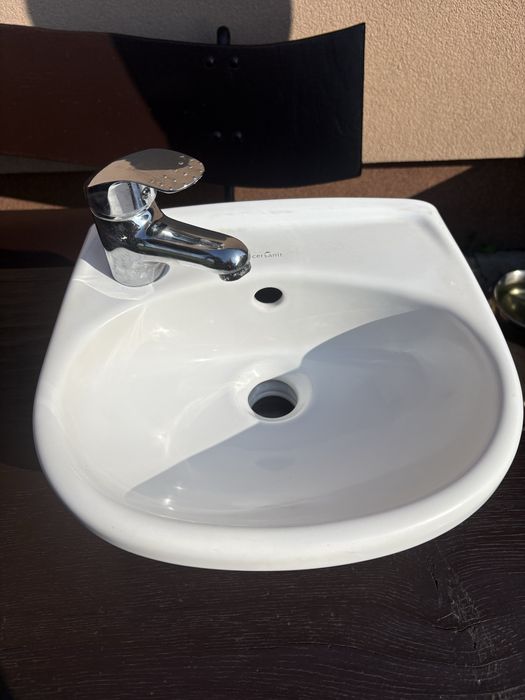Umywalka  łazienkowa 35 cm