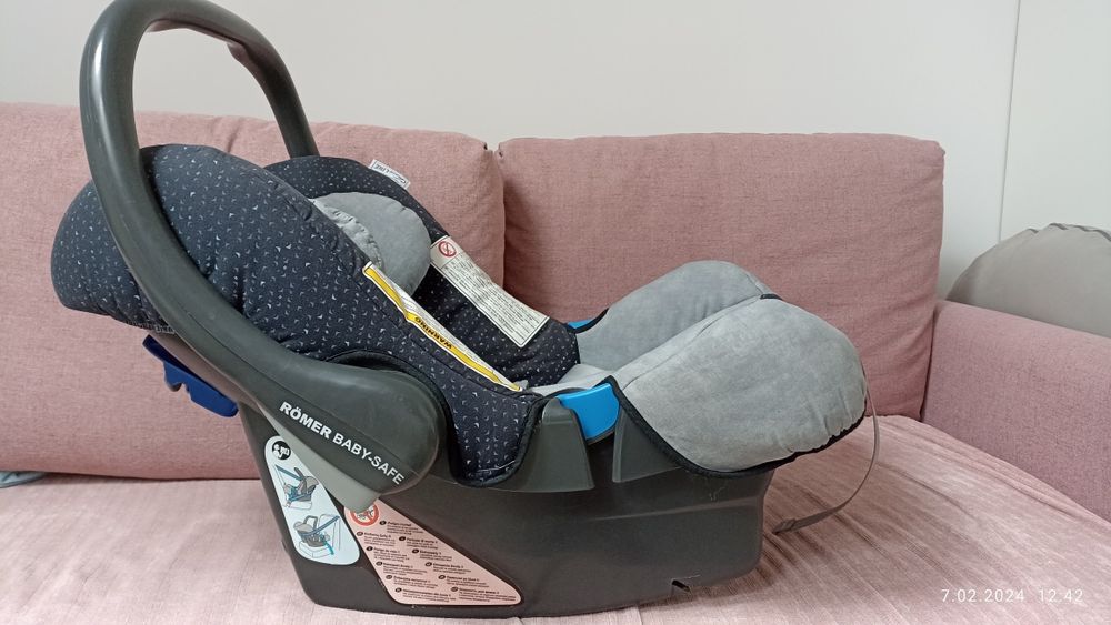 Fotelik nosidełko Romer 0-13kg