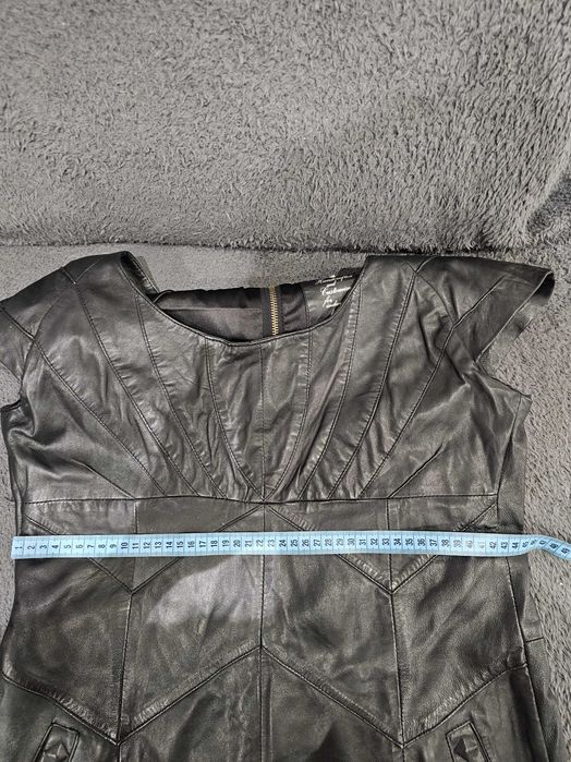 Skórzana sukienka czarna