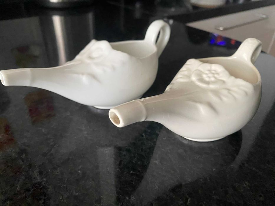 Two Bedpans for Bedridden Patients438836862901309440