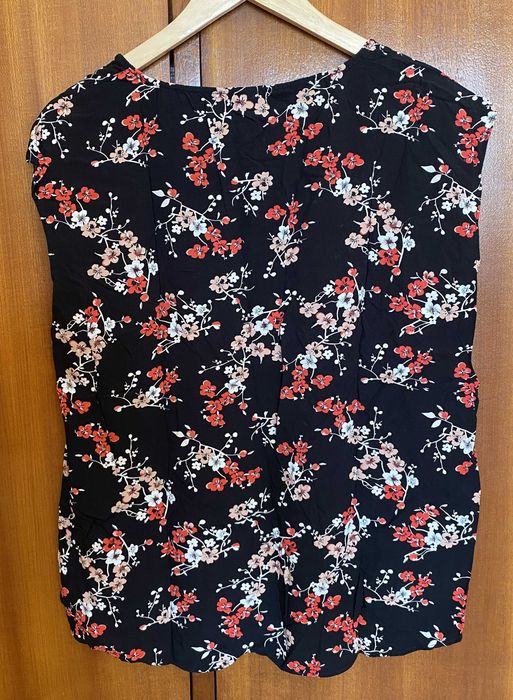 Blusa de manga cava com estampado floral da La Redoute
