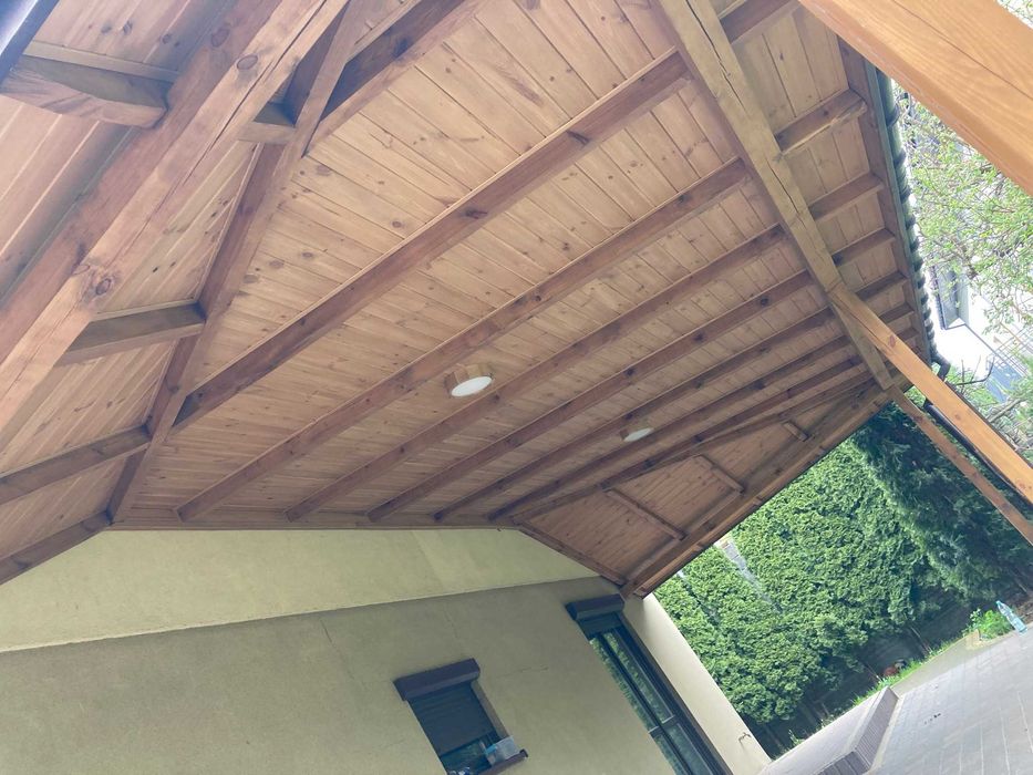 Podbitka Dachowa Montaż Podbitka PCV Drewniana