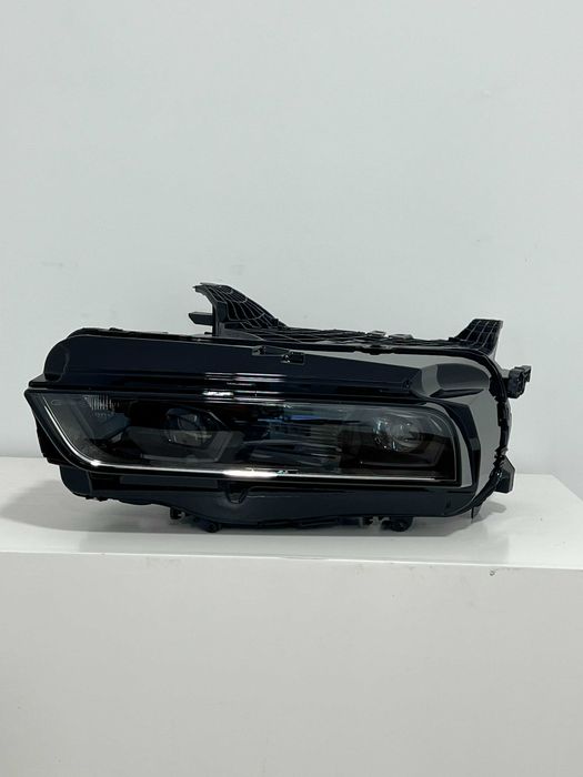 Farol Otica BMW Serie 7 G70 LED Original Esquerdo