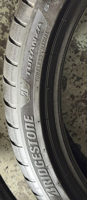 Pneus 215/45r20 Bridgestone Turanza 6 com 90% de piso