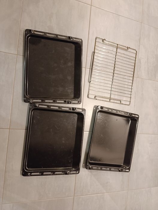 Biały piekarnik Ikea pyroliza