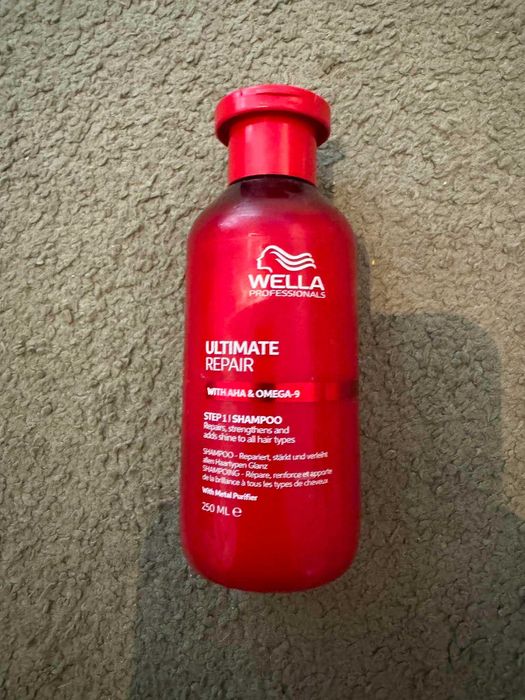 Wella Ultimate repair 250ml regenerujący szampon do włosów 07086(3)