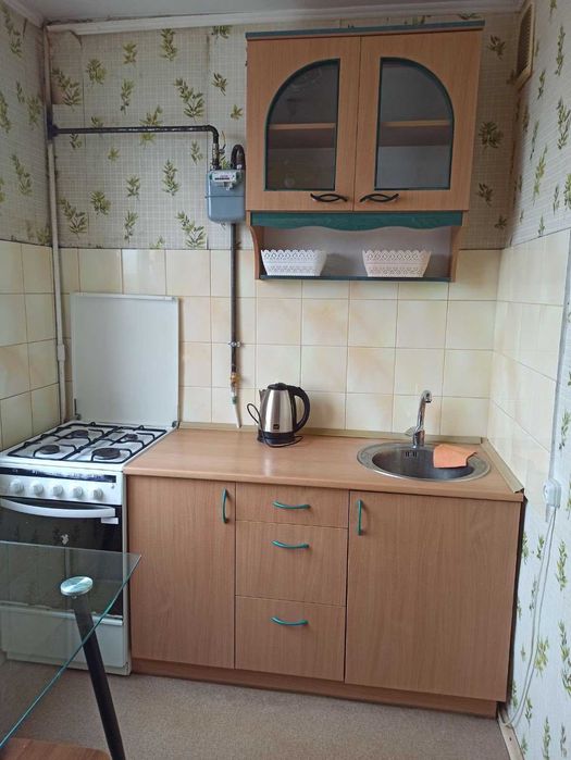 Продам реальная 1-у Северная Салтовка 1 вся мебель и техника ср. этаж.