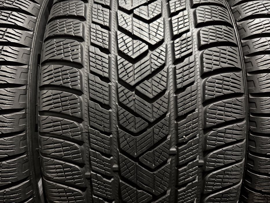 295/40 r 21 Pirelli 4 шт.