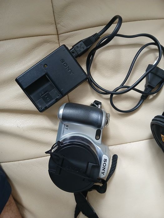 Aparat fotograficzny  Sony CyberShotH50