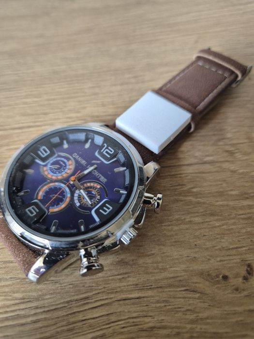 Męski, fabrycznie nowy zegarek marki Daniel  Hechter Paris