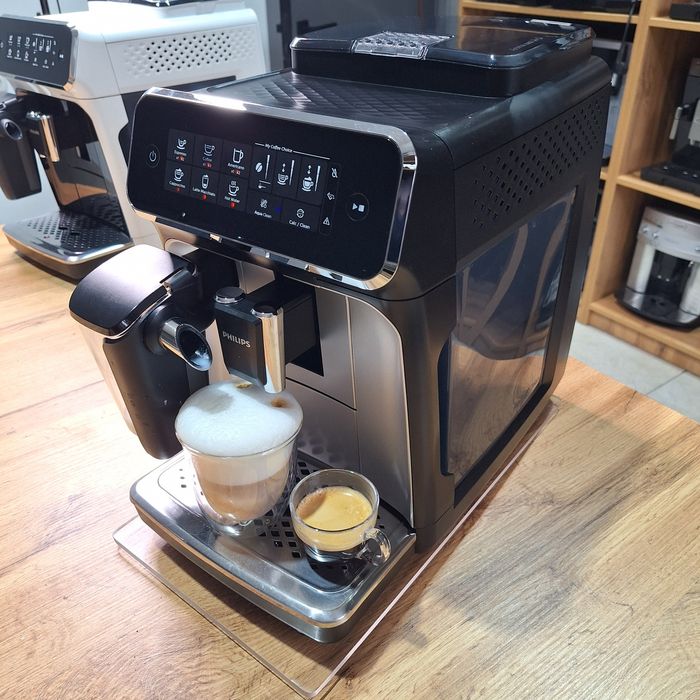 Кавомашина Philips LatteGo (EP3246)