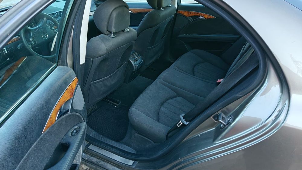 Mercedes Benz E220 CDI  rok 2008