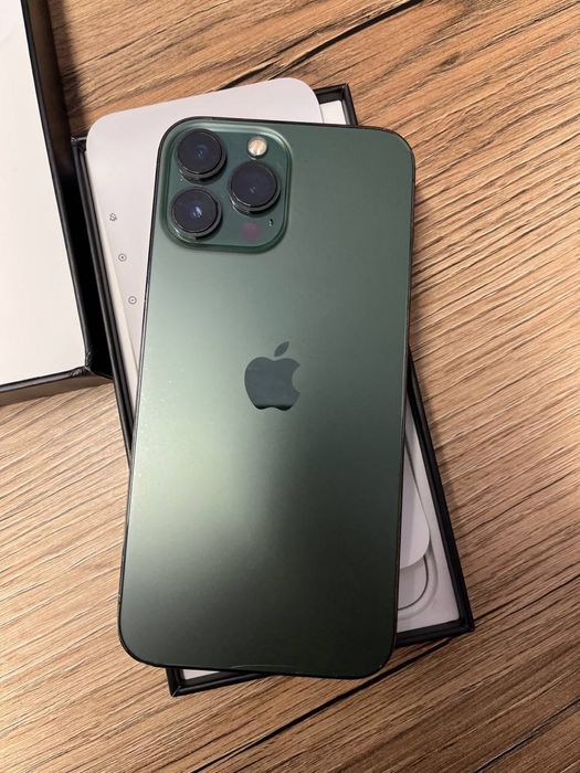 Продам Айфон 13 про макс