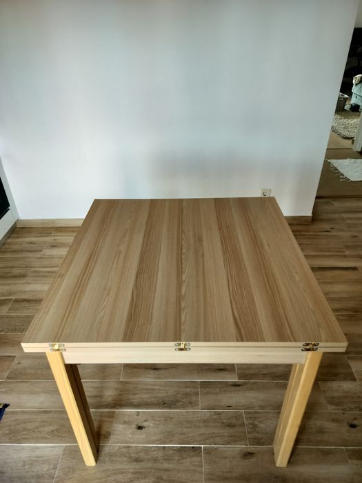 Mesa de cozinha desdobrável como nova