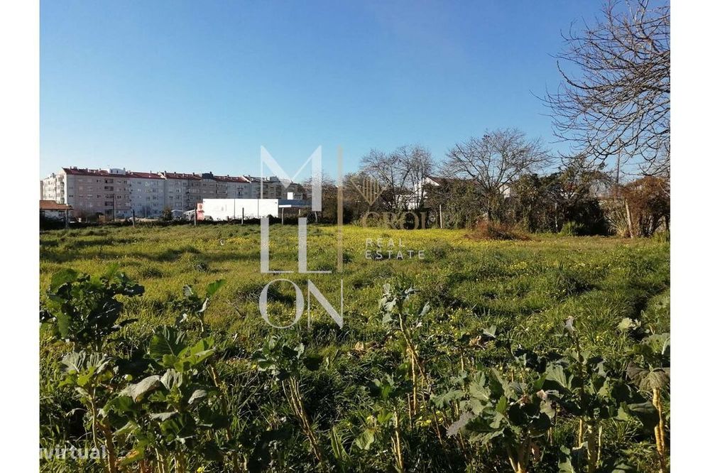 Terreno com Viabilidade de Construção em São Mamede de Infesta