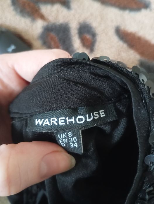 Блуза чорна з паєтками без рукавів