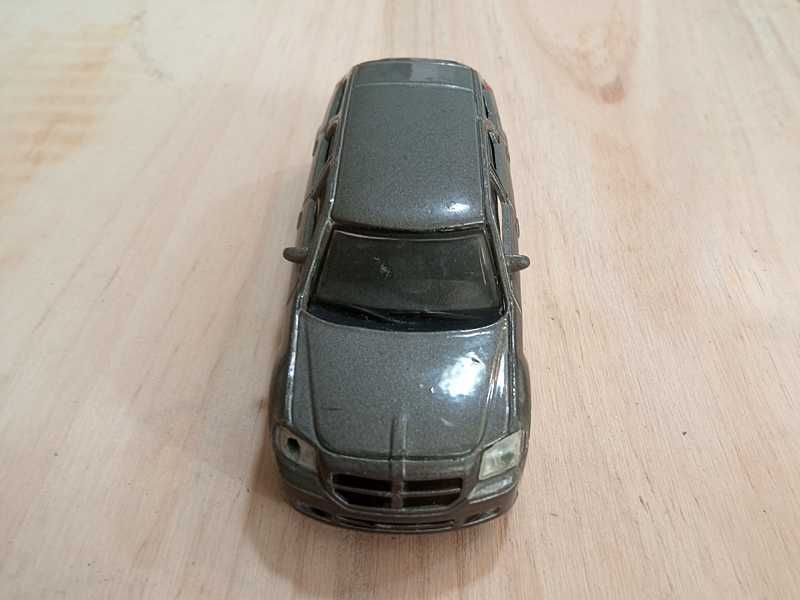 Dodge Magnum RT - Bburago