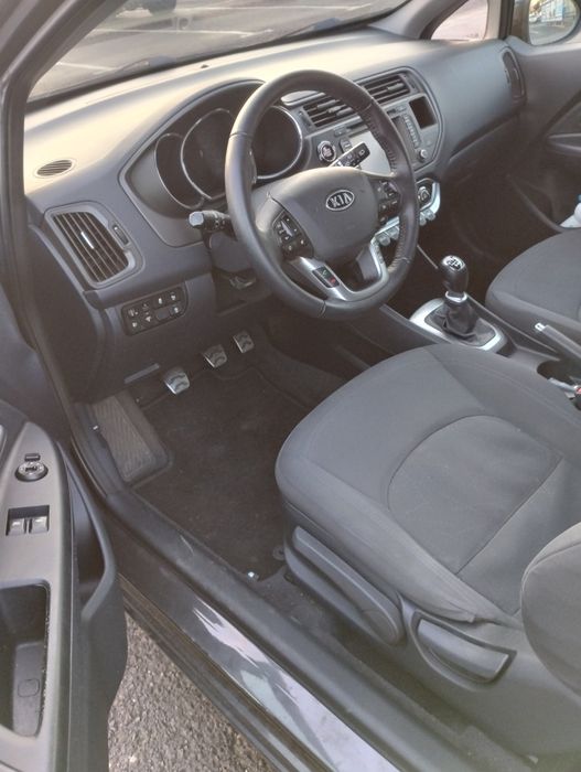 Kia Rio III 1,4 benzyna Platinum Edition 3-drzwiowa