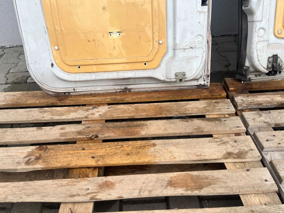 Komplet Drzwi Tylnych Mercedes Sprinter W906 KPA2565-07