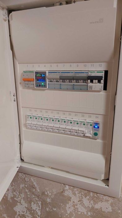 Гібридний інвертор Anenji ANJ-6200W-48V-WIFI
