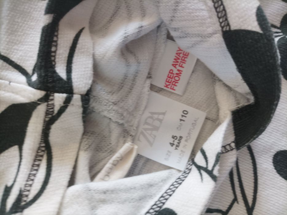 T-shirt z kapturem rozmiar 110
