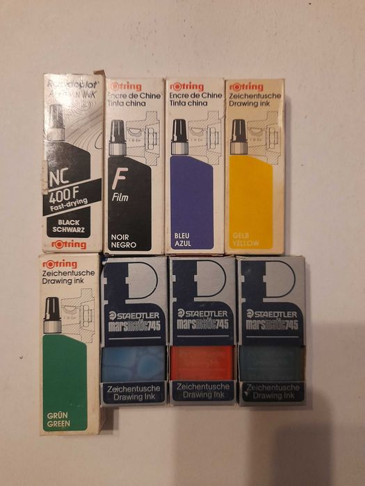 Conjunto Escantilhão letras Rotring e Faber Castell, Material escolar