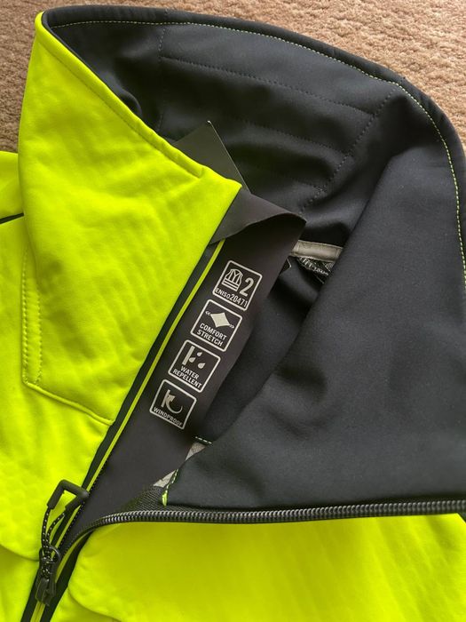 Робоча куртка mascot софтшел