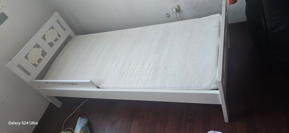 Cama criança Ikea