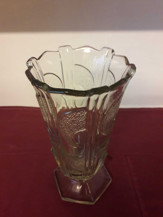 Przedwojenne szkło wazon huty Hortensja