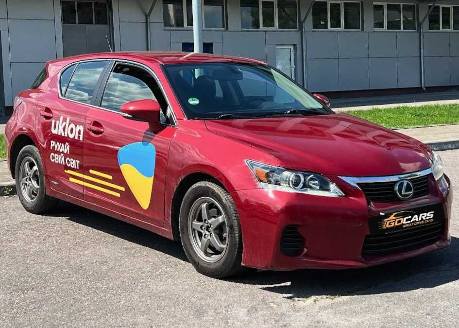 Оренда Toyota Prius С / Prius 30 / Lexus | Надійні та економні авто | 24/7 підтримка