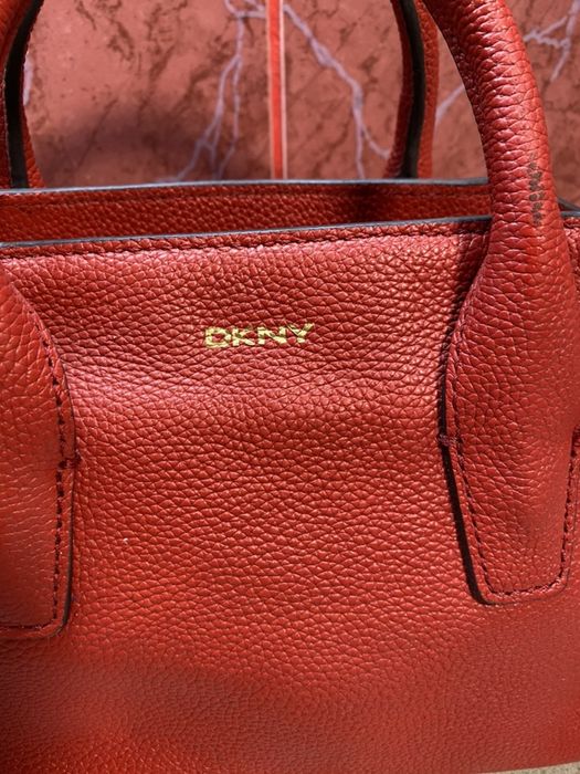 Красная Сумка DKNY