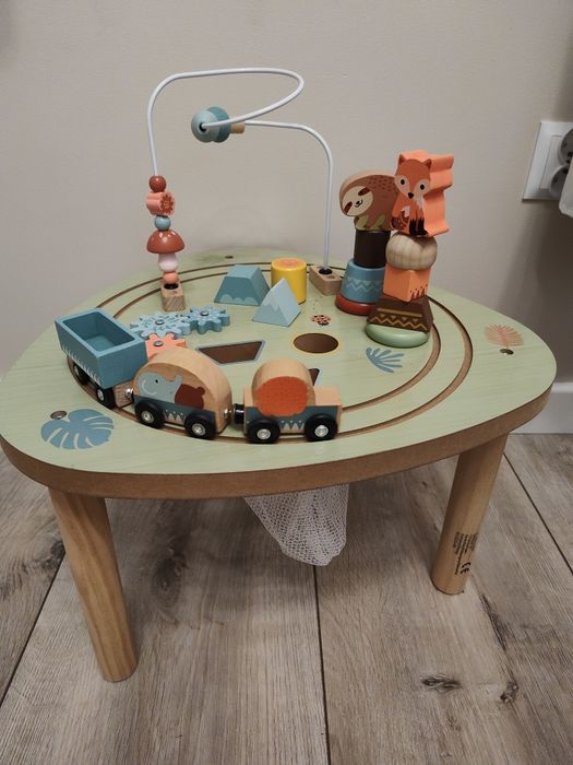 Drewniany stolik edukacyjny sorter kształtów ciuchcia