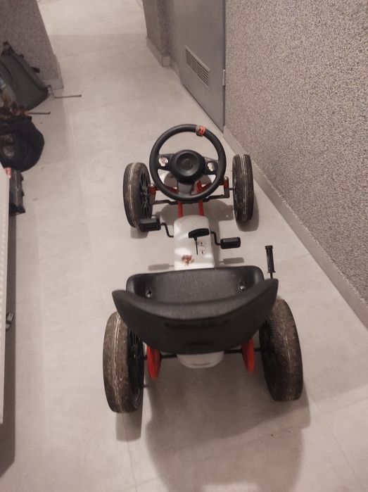 Gokart na pedały Milly Mally Abarth wiek 3-9 lat