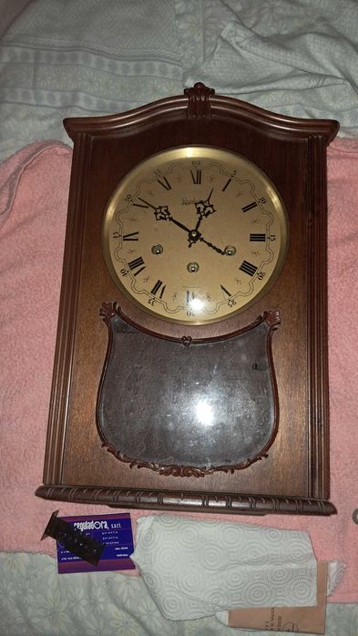 Relógio da marca Reguladora. Em óptimo estado. Totalmente funcional.