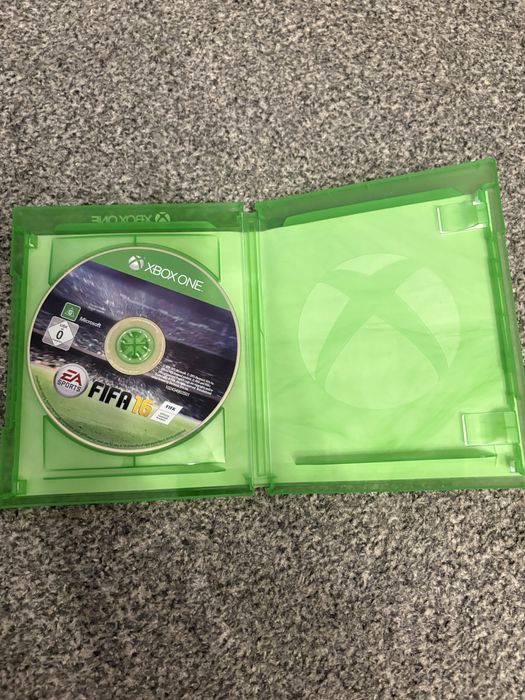 Gra Fifa 16 na Xbox One