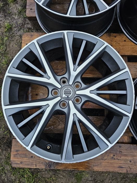4x Felgi aluminiowe Volvo 5x108 19"