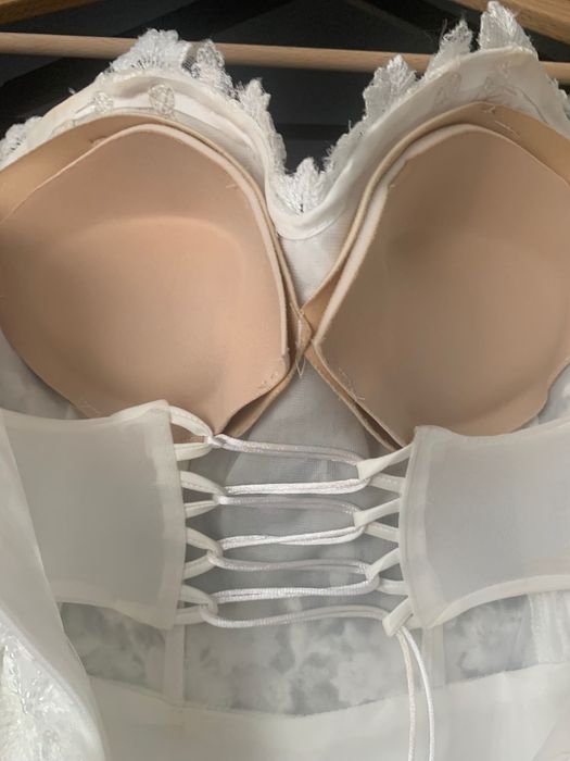 Suknia ślubna z dodatkami